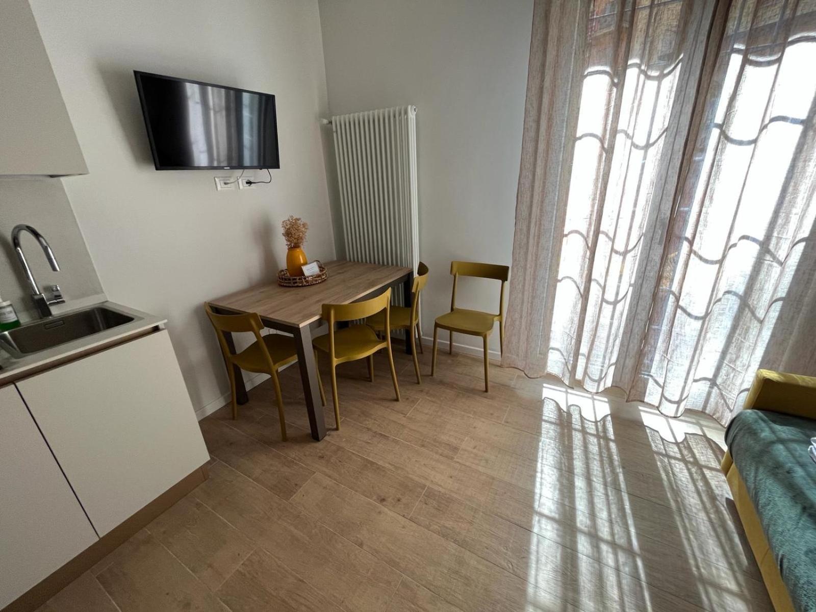 Calari Rooms - Monolocale Bologna Exterior photo